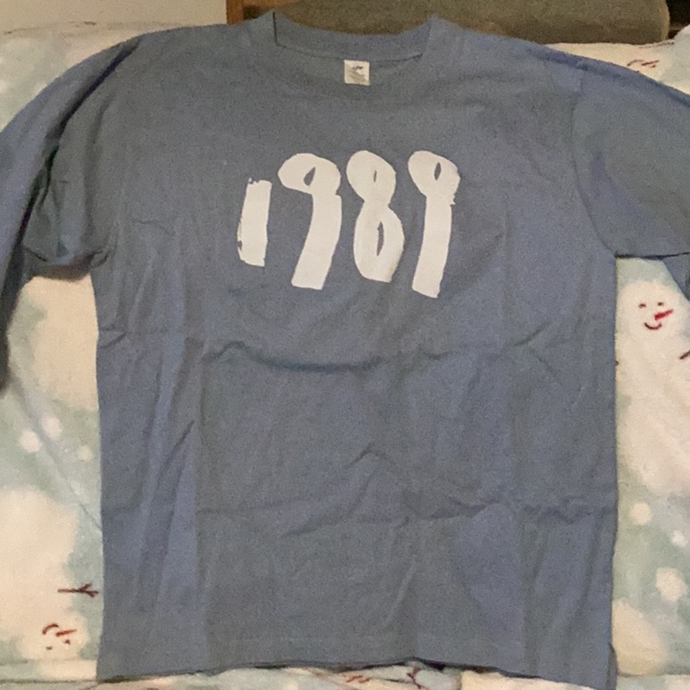 Taylor Swift 1989 Long Sleeve Crew Neck Tee